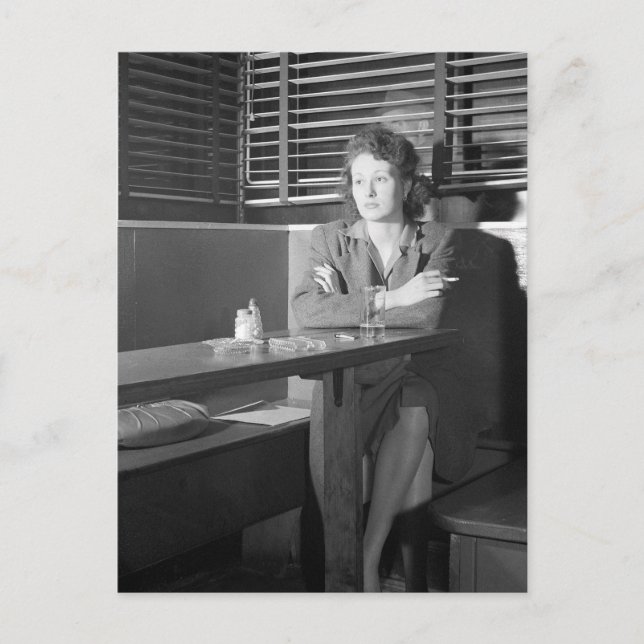 Ensamt flicka på en bar, 1943 vykort (Framsida)