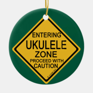Entering Ukulele Zon Julgransprydnad Keramik