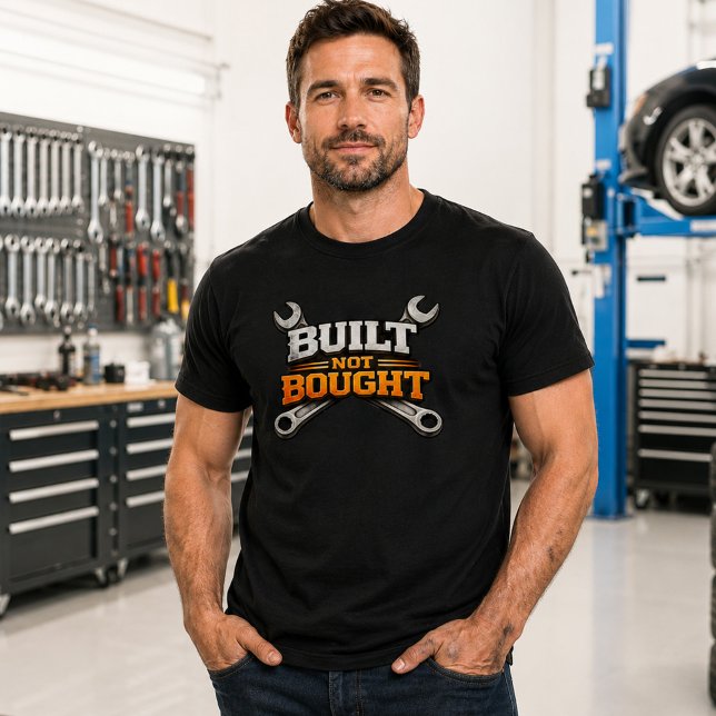 Entusiastisk Garage T-shirt | Byggd Inte Köpt Meka (Skapare uppladdad)