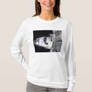 Envinkel beskådar av besättningkabinen t-shirt