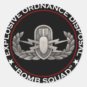 EOD "bombarderar squaden ", Runt Klistermärke