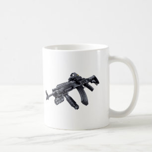 EOTech siktade det taktiska AK-47 anfallgeväret Kaffemugg