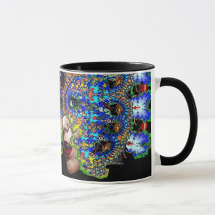 EPHEMERAL/ KVINNA MED FÄRGFRAKTAL MASK MUGG