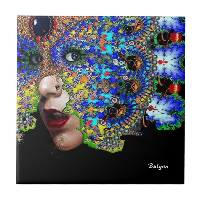 EPHEMERAL/KVINNA MED FRAKTAL MASK KAKELPLATTA (Framsidan)