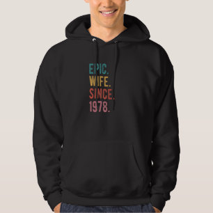 Epic Maka sedan 1978, 44:e Bröllop-årsdagen för Hoodie