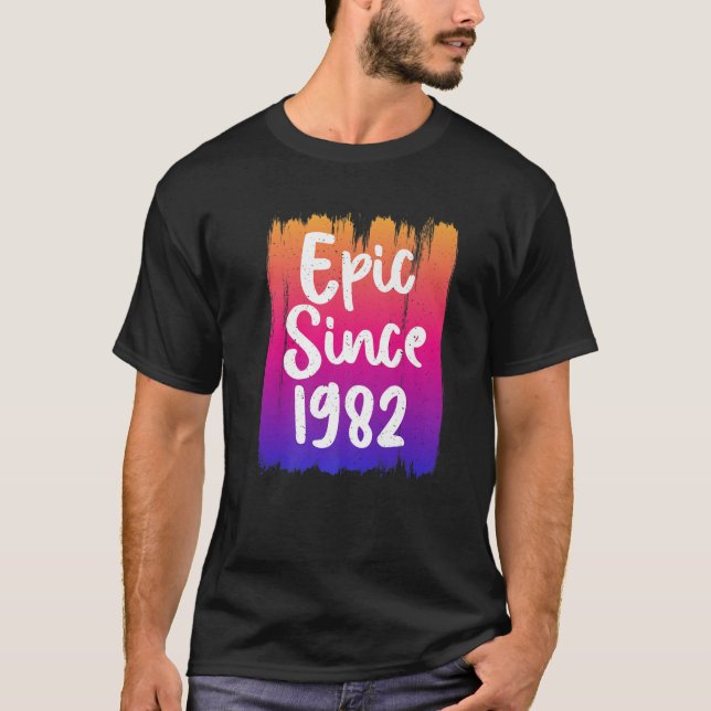 Epic sedan 1982 t 40:e födelsedagsgrafikteknik t shirt (Framsida)