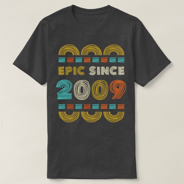 Epic Sedan 2009 födelsedag Gift-familjen BbayGift T Shirt (Design framsida)