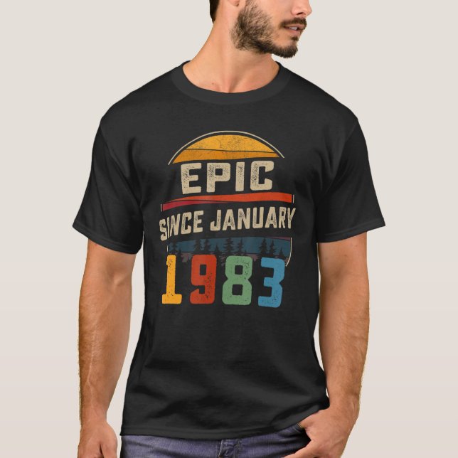 Epic sedan januari 1983 40 födelsedagar 40 år t shirt (Framsida)