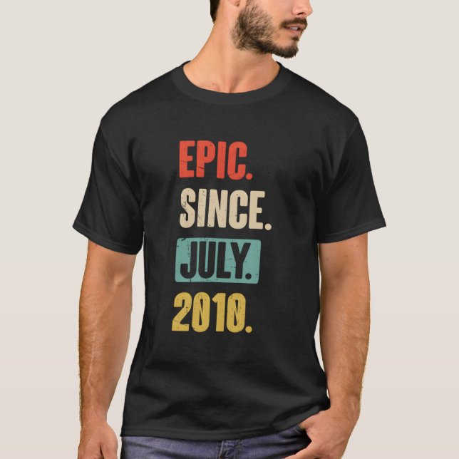 Epic sedan juli 2010 - födelsedag 13:e Dekoratione T Shirt (Framsida)