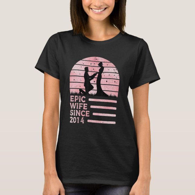 Epic Wife Since 2014 8th Wedding Anniversary Retro T Shirt (Framsida)
