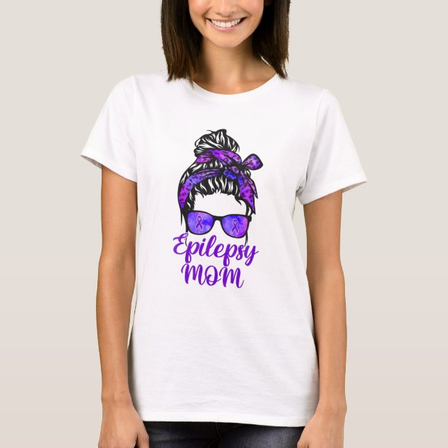 Epilepsy Mamma Messy Bun Hair Glasses Bandana Lila T Shirt (Framsida)
