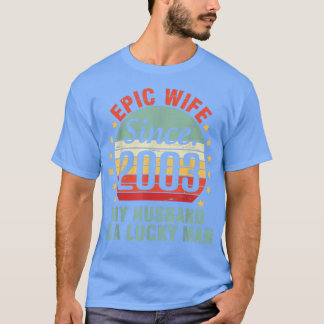 Episk fru sedan 2003 Min man är en lycklig man 19 T Shirt