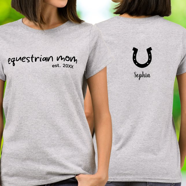 Equestrian Mom Handskriven Script Typografi T Shirt (Skapare uppladdad)