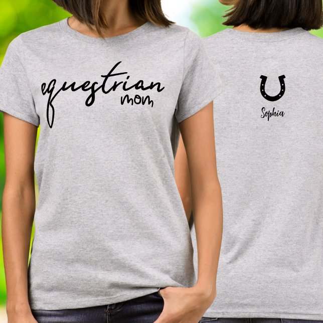 Equestrian Mom kursiv typsnitt T Shirt (Skapare uppladdad)