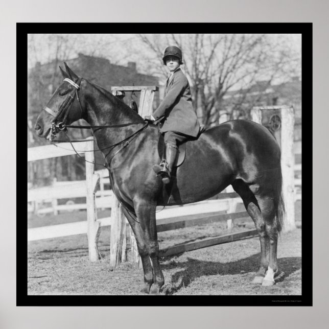 Equestrienne Girl på hennes häst 1926 Poster (Framsidan)