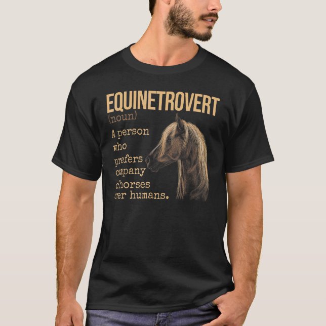 Equinetrovert Definition Equestrian Häst T Shirt (Framsida)