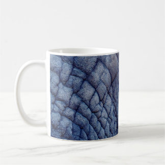 ERFARENHETEN MED ELEFANTERNA HUR HUGGI KAFFEMUGG