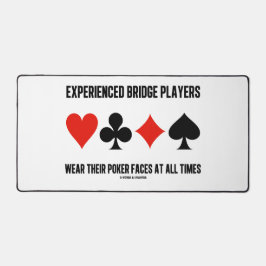 Erfarna Bridge-spelare Bäror sin Poker Ansikte