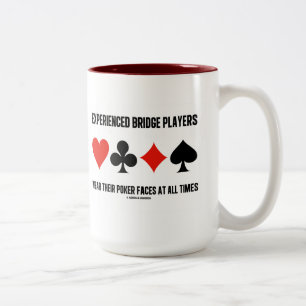 Erfarna Bridge-spelare Bäror sin Poker Ansikte Två-Tonad Mugg