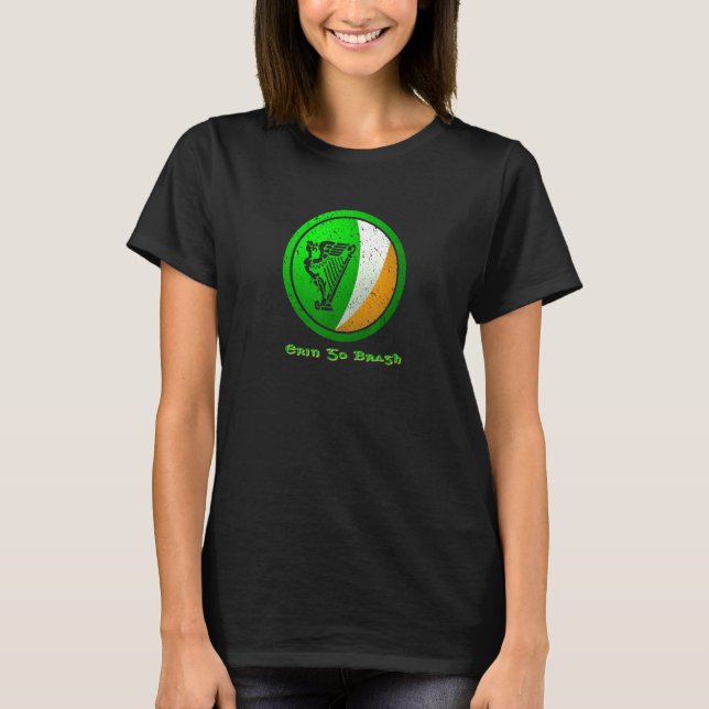 'erin Go Bragh'  Irish Flag With Irish Harp T Shirt (Framsida)