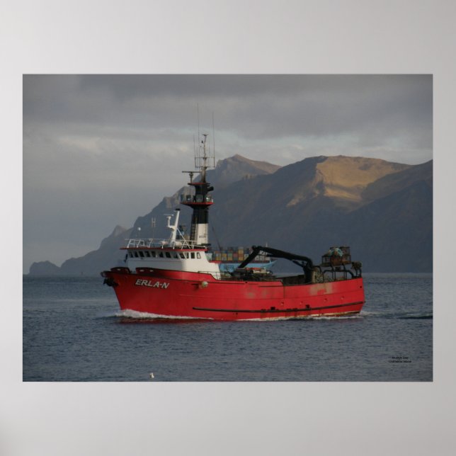 Erla N, Crab Boat in Dutch Harbor, Alaska Poster (Framsidan)