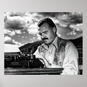 Ernest Hemingway vid skrivmaskinen Poster
