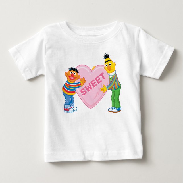 Ernie & Bert Big Valentines hjärta T Shirt (Framsida)