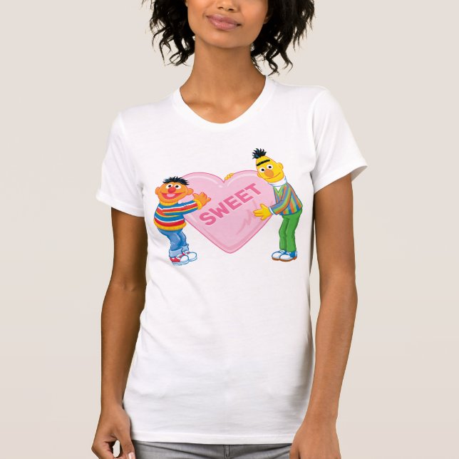 Ernie & Bert Big Valentines hjärta T Shirt (Framsida)
