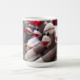 Ernie sock monkey och vännerna rånar kaffemugg