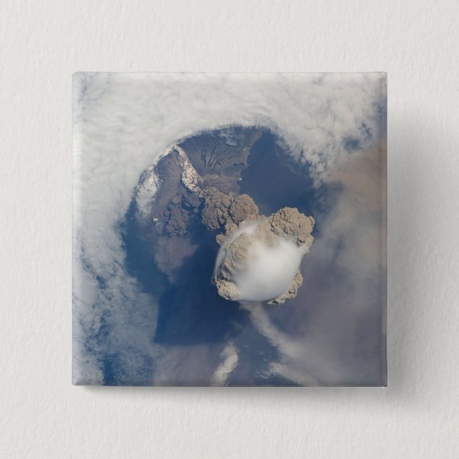 Eruption av vulkanen Sarychev 2 Knapp (Framsida)