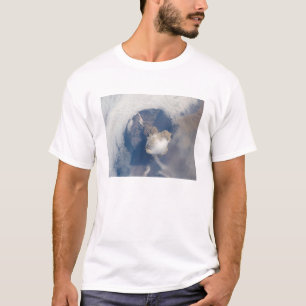 Eruption av vulkanen Sarychev 2 Tee