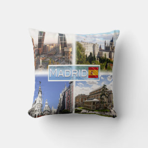 ES Madrid - Puerta de Europa - plaza de Castilla - Kudde