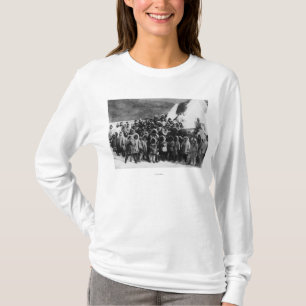 Eskimåen skolar barn i Alaska fotograferar T-shirt