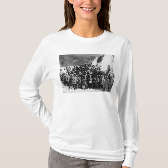 Eskimåen skolar barn i Alaska fotograferar T-shirt (Framsida)