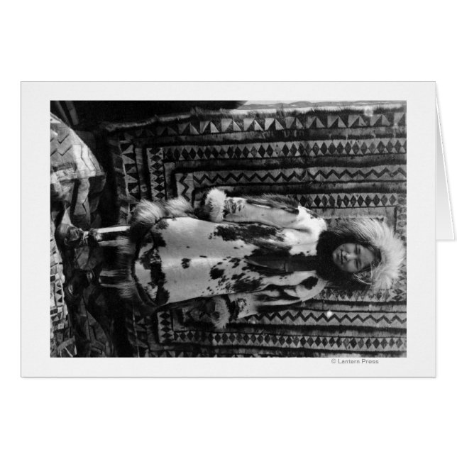 Eskimo Girl Wearing Päls Clothing Alaska Hälsningskort (Framsidan Horizontal)