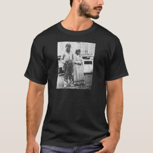 eskimo kopplar ihop t-shirt