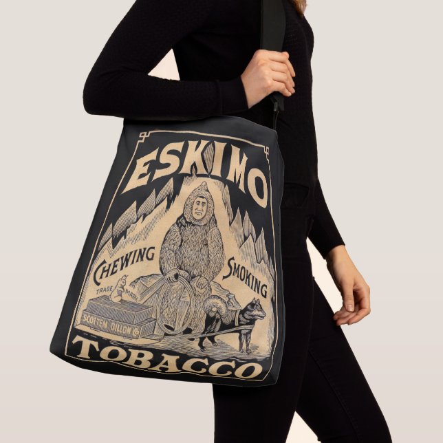 Eskimo Tobacco Axelväska (Närbild)