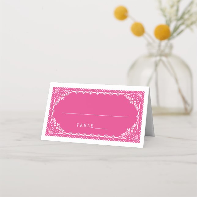Eskortera platskort | Fuchsia Papel Picado Mönster Placeringskort (Framsida)