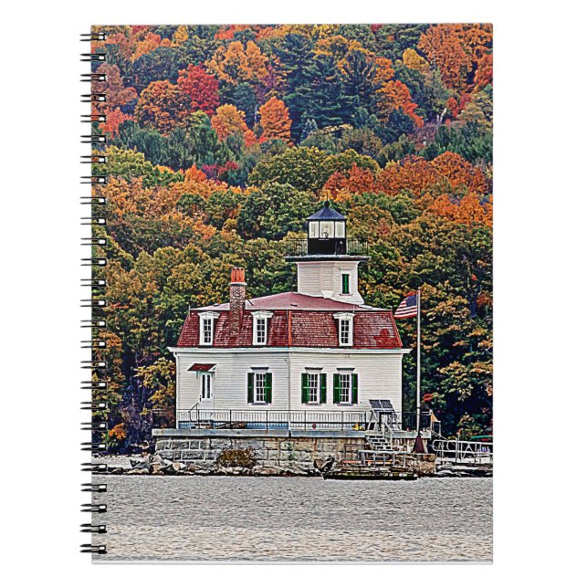 Esopus Meadows Lighthouse Anteckningsbok Med Spiral (Framsidan)