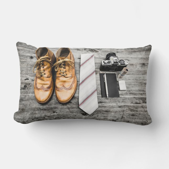 Essentials av en kriminalare lumbarkudde (Framsida)