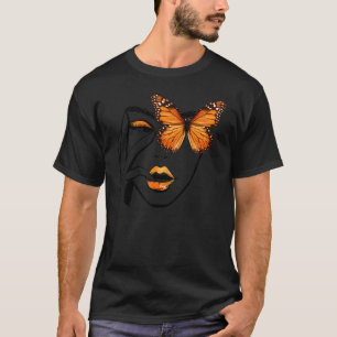 Estetik Tjej Tänker Med Monarkfjäril Öga T Shirt