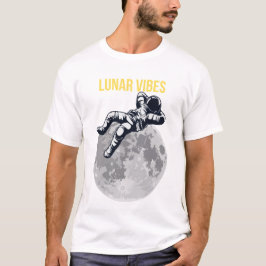 Estetisk astronaut som slappnar av på månen Lunar T Shirt