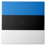 Estniska Flagga Tile Kakelplatta<br><div class="desc">Fira Estlands kulturarv och kulturella pride med denna vackert utarbetade bricka med Estlands flagga! Denna slående bricka visar stolt den ikoniska blå, svarta och vita trifärgen, som symboliserar Estlands bestående anda, frihet och identitet. Oavsett om den används som dekorativ accent, som en meningsfull keepist eller som funktionellt inslag i ditt...</div>