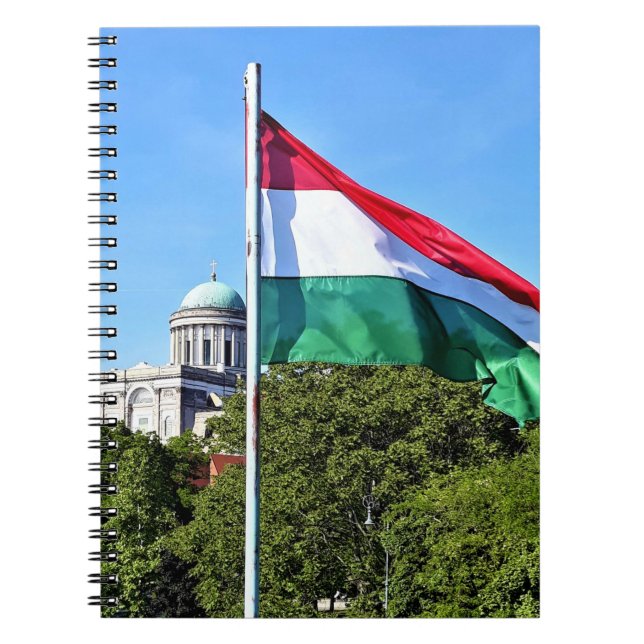Esztergoms basilika och Ungerns flagga Anteckningsbok (Framsidan)
