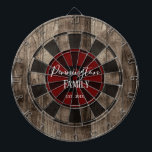 Etableringsdatum för Anpassningsbar Family Namn Darttavla<br><div class="desc">Faux wooden bakgrund med monogram och namn i brädans centrum. Andra färger som finns i butiken.</div>