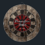 Etableringsdatum för Anpassningsbar Family Namn Darttavla<br><div class="desc">Faux wooden bakgrund med monogram och namn i brädans centrum. Andra färger som finns i butiken.</div>