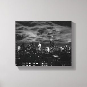 Eteriska moln: NYC-horisont, empire stateBldg-BW Canvastryck