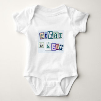 Ethan är här t shirt