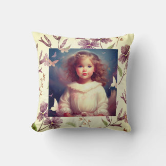 Etheral Angelic Vintage Girl Dekorativ kudde