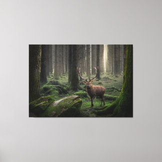 Etheral Fantasy Forest med strålande ljus Canvastryck